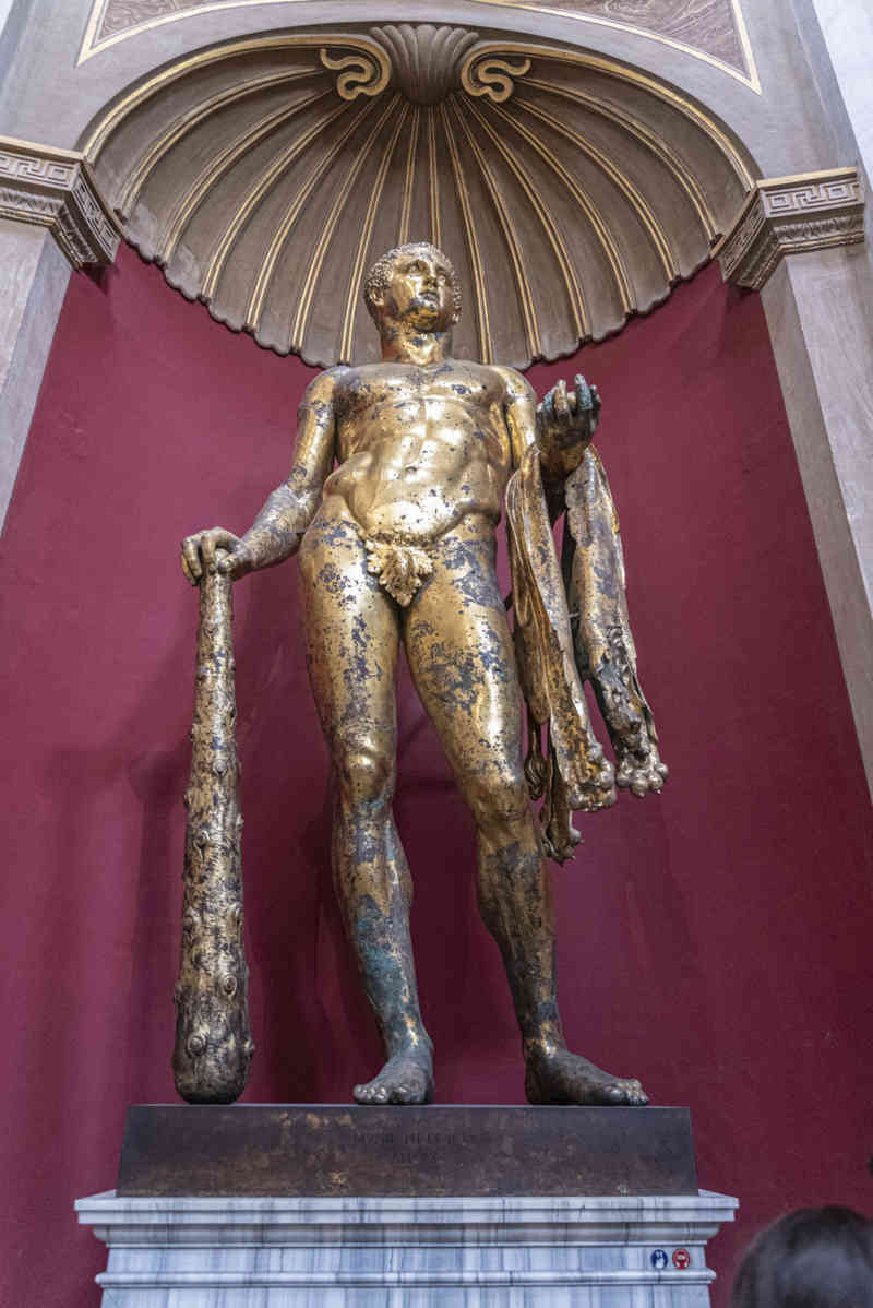 63 - Museo Vaticano - escultura Hércules Mastai.jpg